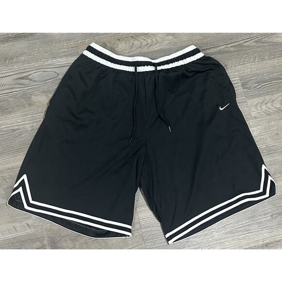 Nike Men's Dri-FIT DNA Basketball Shorts Black White Size XXL Drawstring - Picture 1 of 10